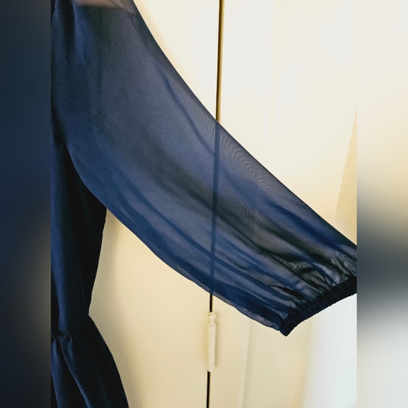 I.N. San Francisco Long Sleeve Midi dress - Picture 5 of 9